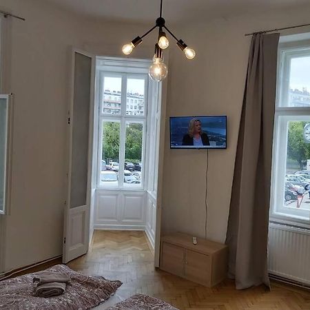 וינה Lovely New 2 Bedroom Near Hannovamarkt מראה חיצוני תמונה