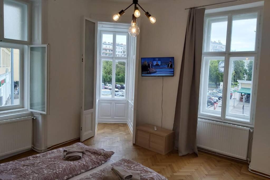 וינה Lovely New 2 Bedroom Near Hannovamarkt מראה חיצוני תמונה